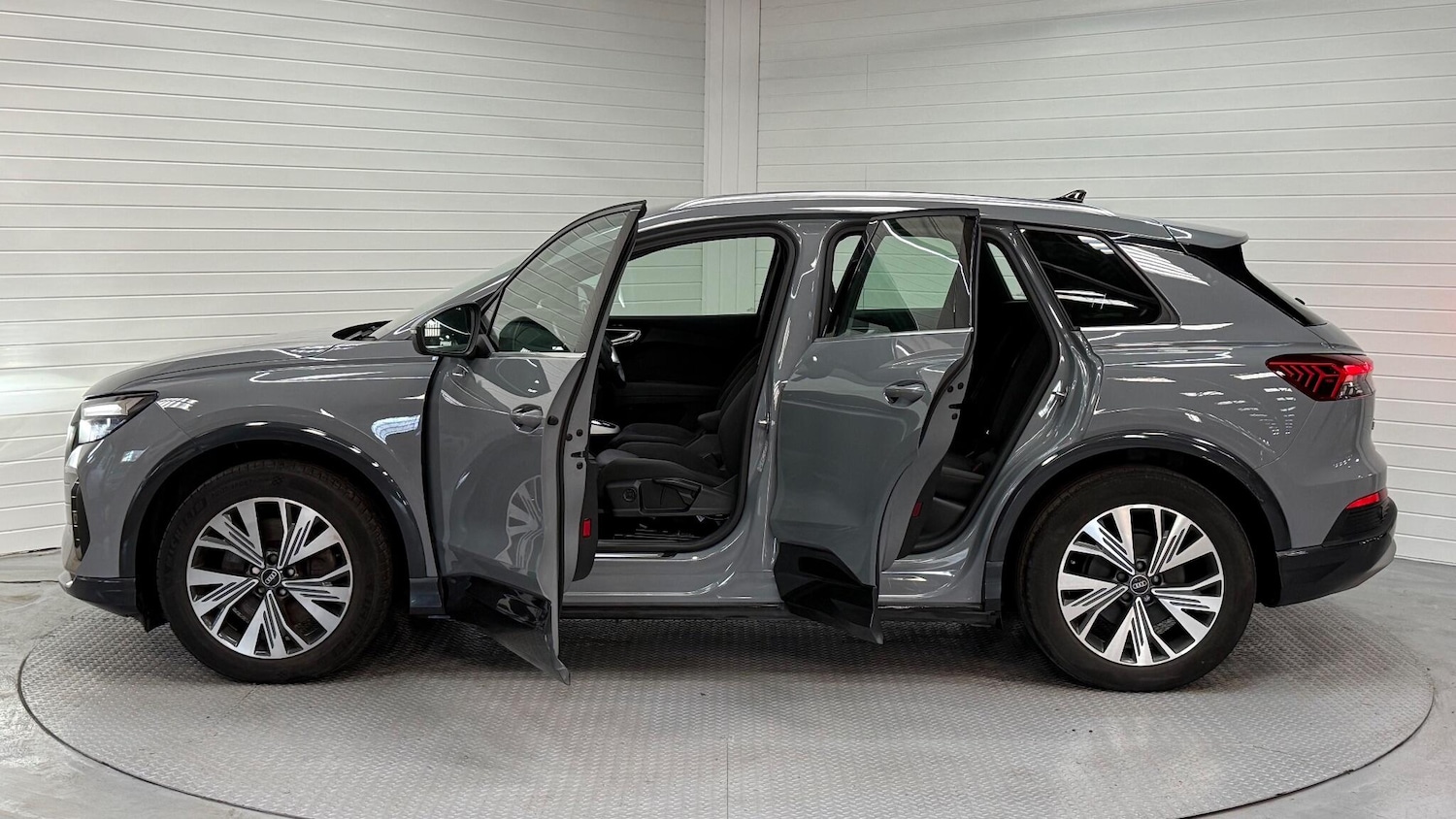 Used Audi Q4 e-tron 2021 for sale - 77162995: Photo 7