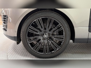 Used Land Rover Range Rover 2019 for sale - 75258185: Photo