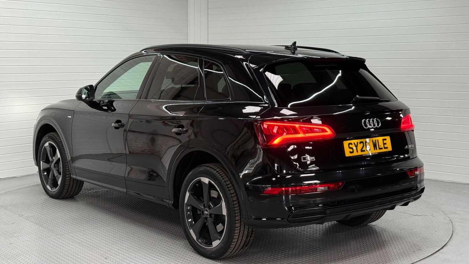 Used Audi Q5 2020 for sale - 75941171: Photo 4