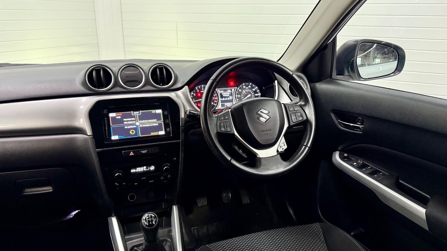 Used Suzuki Vitara 2018 for sale - 76327023: Photo 40