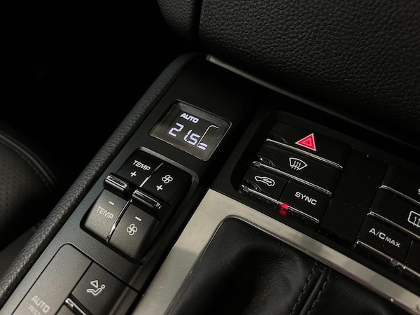 Used Porsche Macan 2017 for sale - 76189355: Photo 26