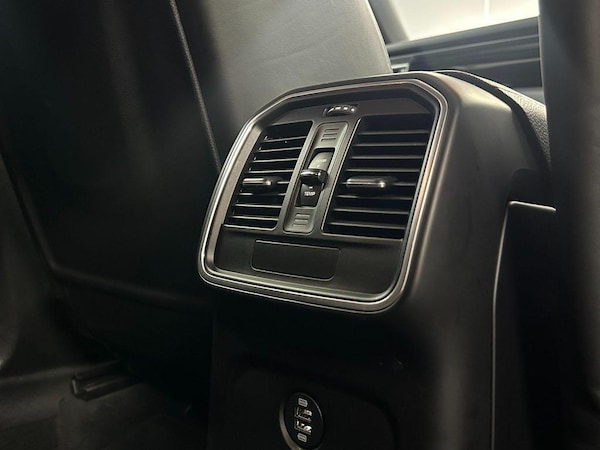 Used Porsche Macan 2017 for sale - 76189355: Photo 28