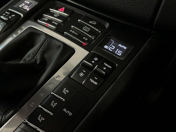 Used Porsche Macan 2017 for sale - 76189355: Photo 31
