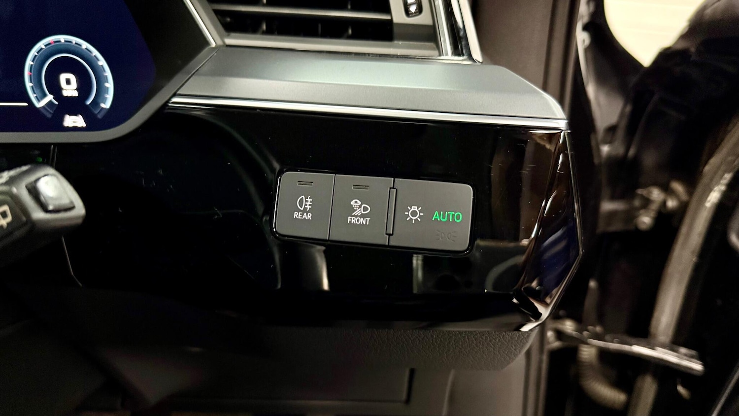 Used Audi e-tron 2021 for sale - 77074583: Photo 25