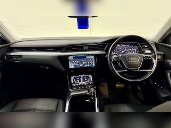 Used Audi e-tron 2021 for sale - 77074583: Photo