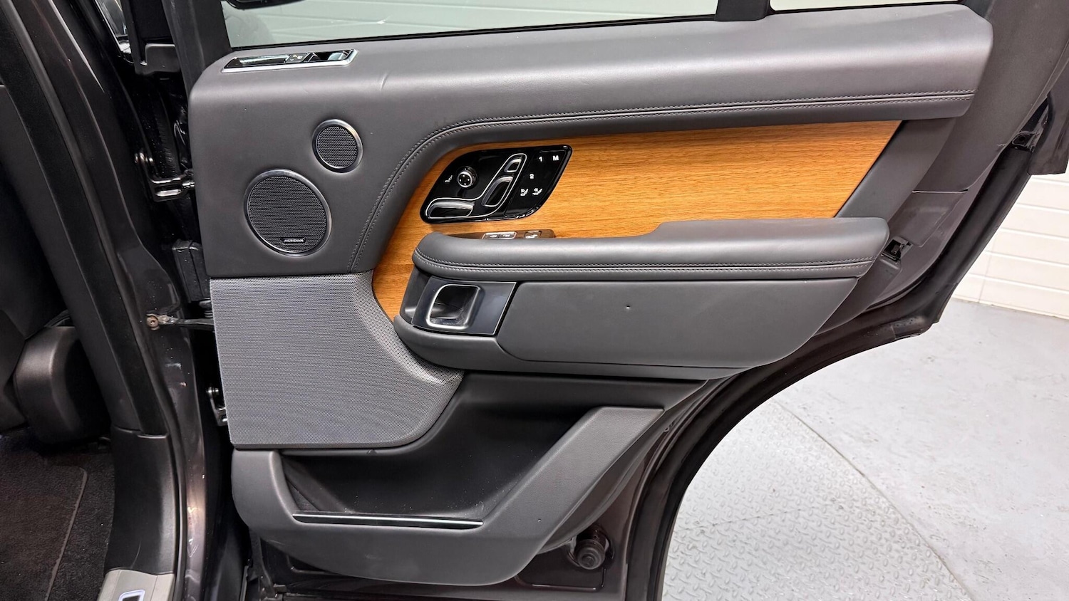 Used Land Rover Range Rover for sale - 77215129: Photo 21