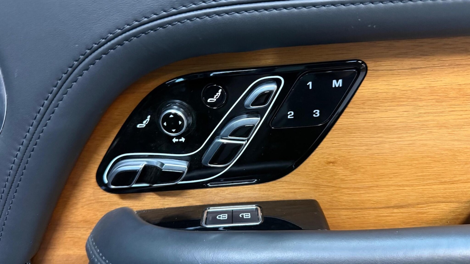 Used Land Rover Range Rover for sale - 77215129: Photo 43