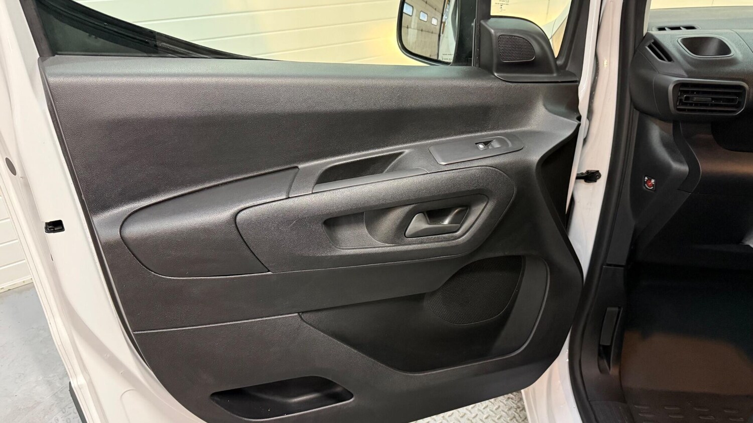 Used Vauxhall Combo for sale - 77737128: Photo 33