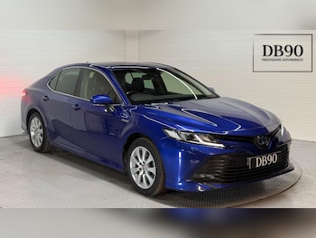 (21) - 2.5 VVT-h Design CVT Euro 6 (s/s) 4dr