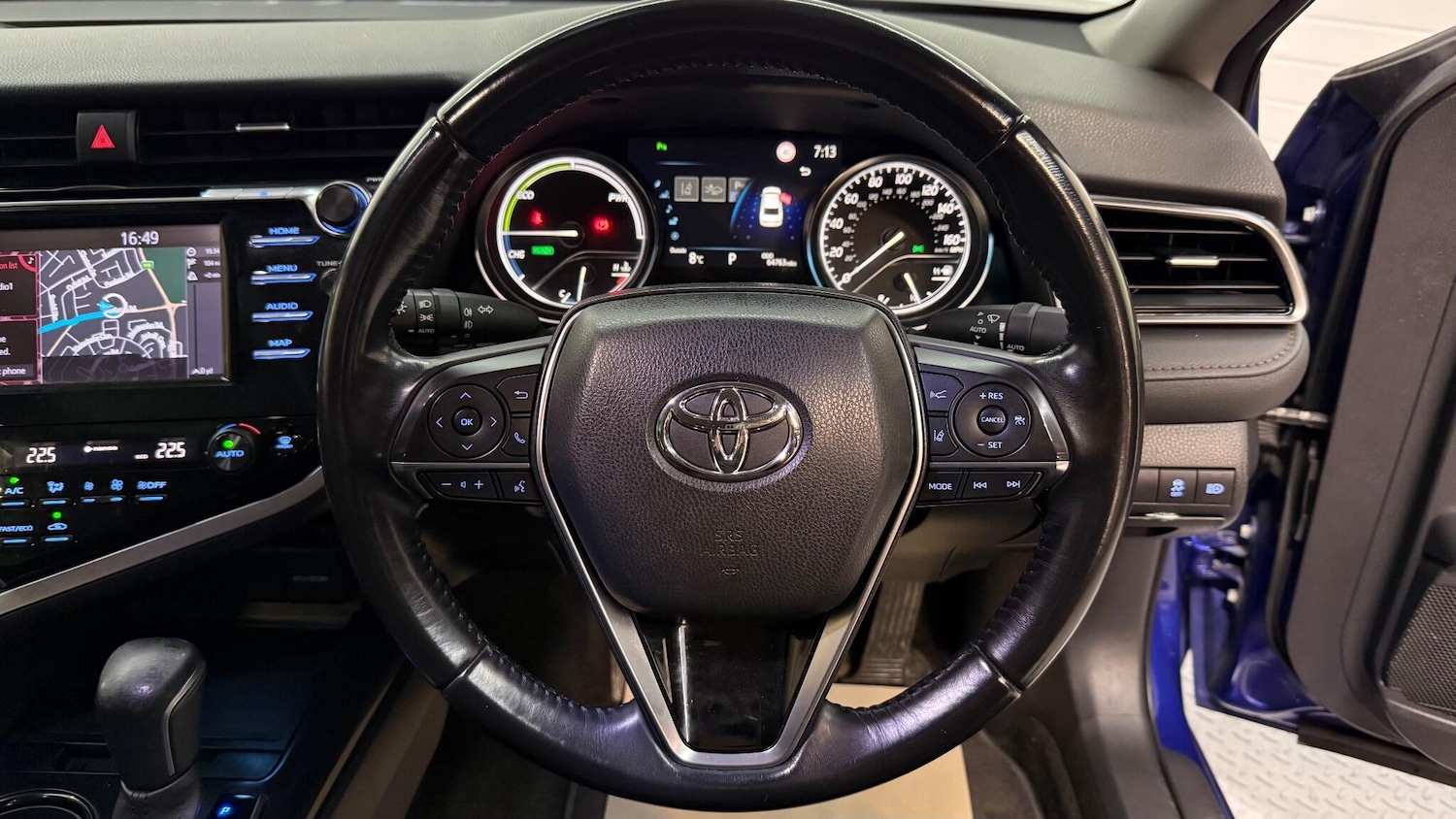 Used Toyota Camry 2021 for sale - 77015407: Photo 28