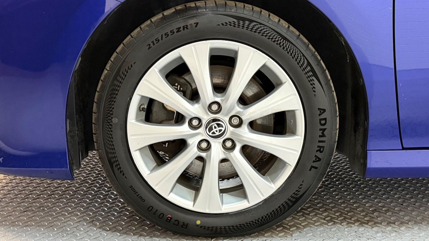 Used Toyota Camry 2021 for sale - 77015407: Photo 3