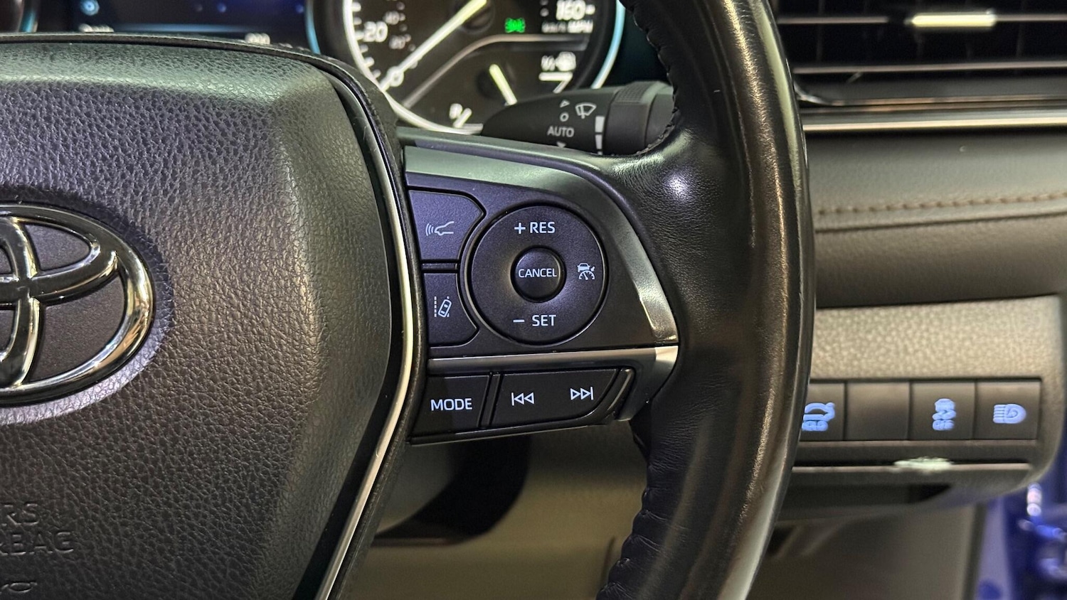 Used Toyota Camry 2021 for sale - 77015407: Photo 33