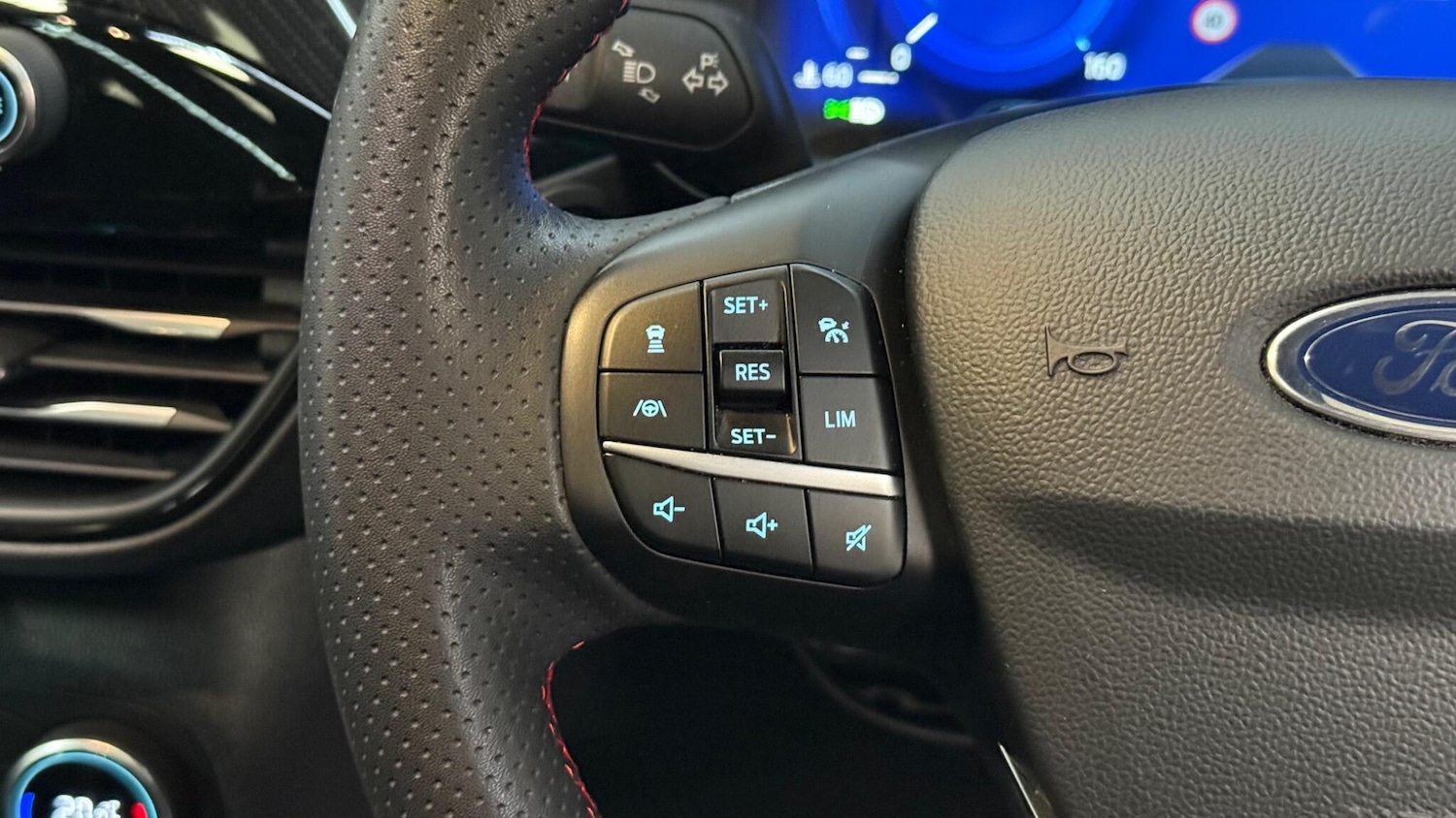 Used Ford Kuga 2022 for sale - 78185200: Photo 31