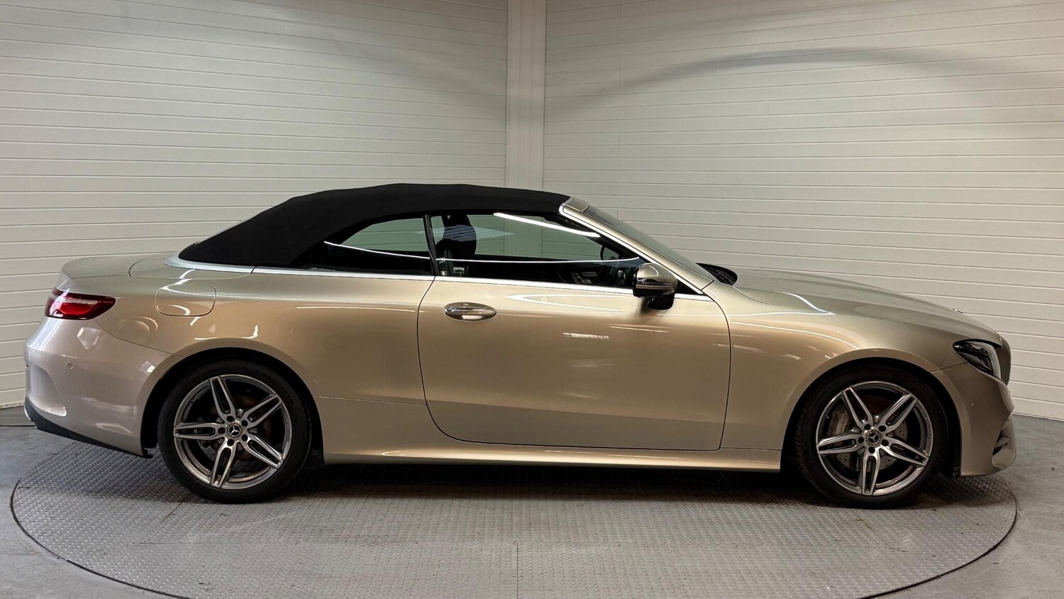 Used Mercedes-Benz E Class for sale - 77657529: Photo 12