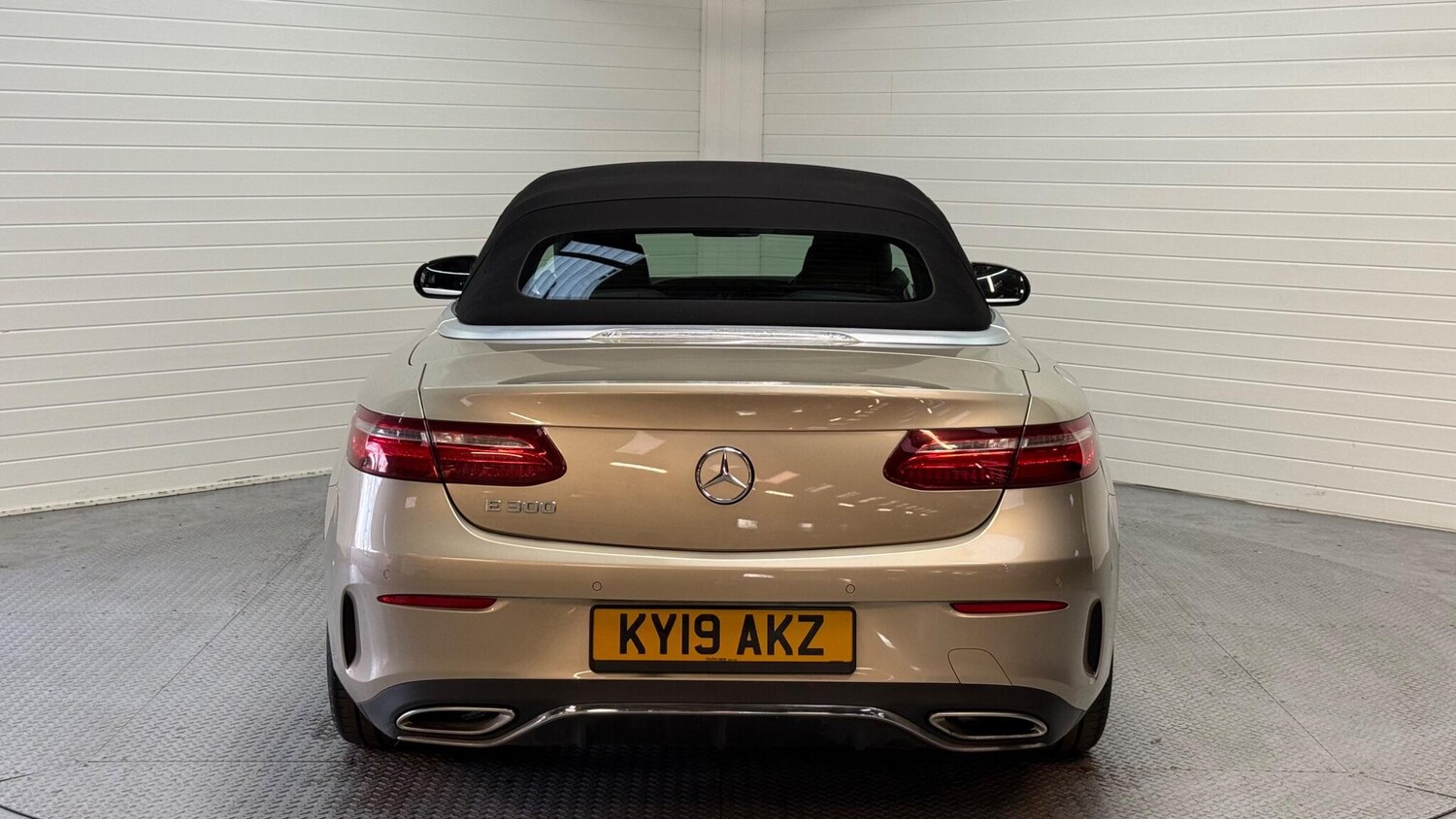 Used Mercedes-Benz E Class for sale - 77657529: Photo 18