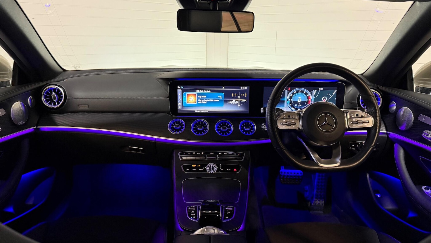 Used Mercedes-Benz E Class for sale - 77657529: Photo 2