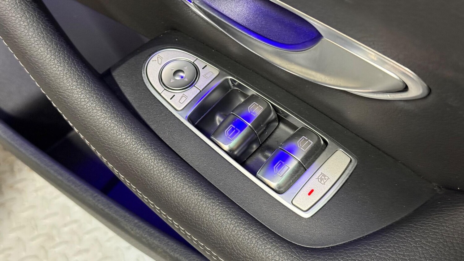 Used Mercedes-Benz E Class for sale - 77657529: Photo 25