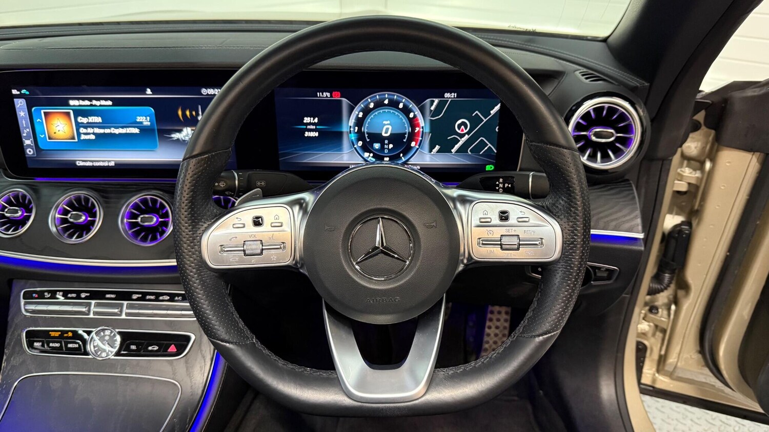 Used Mercedes-Benz E Class for sale - 77657529: Photo 26