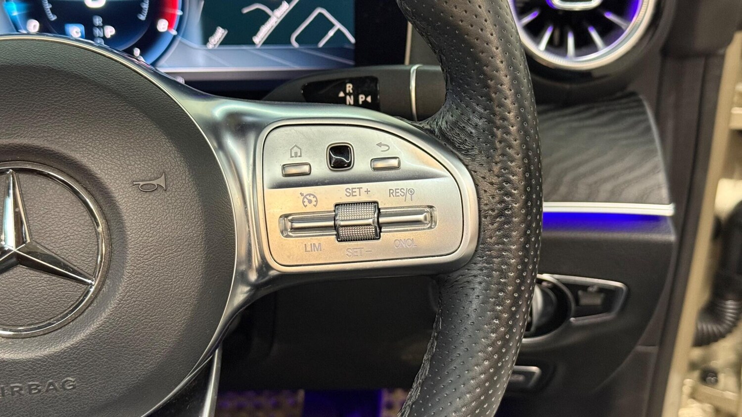 Used Mercedes-Benz E Class for sale - 77657529: Photo 29