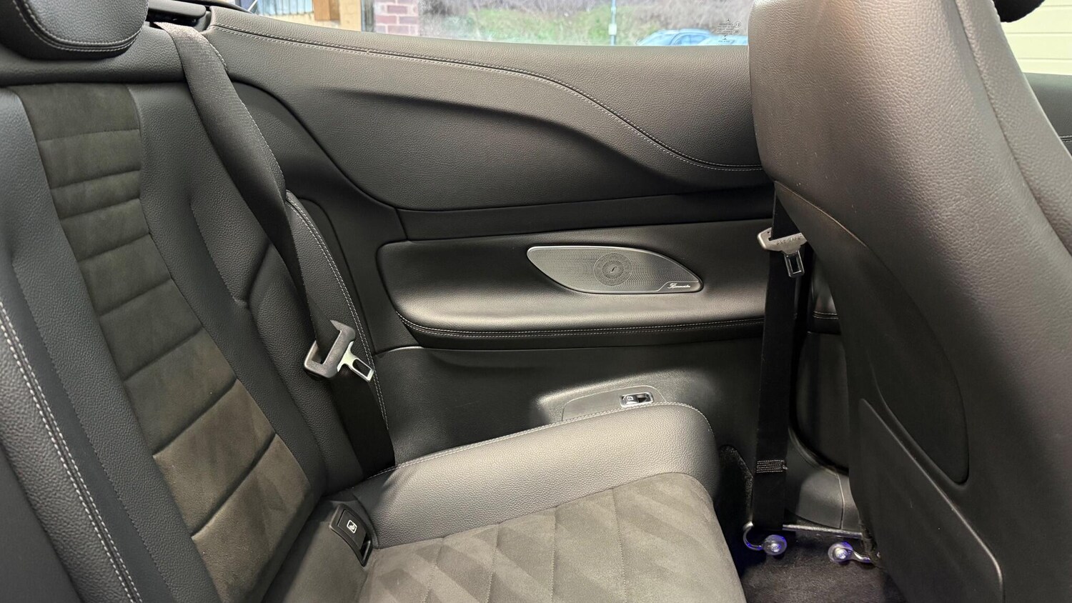 Used Mercedes-Benz E Class for sale - 77657529: Photo 36