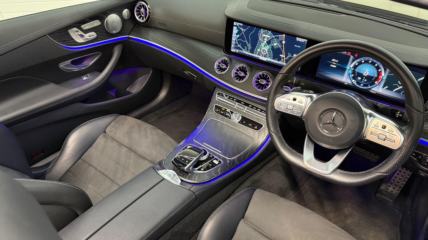 Used Mercedes-Benz E Class for sale - 77657529: Photo 39