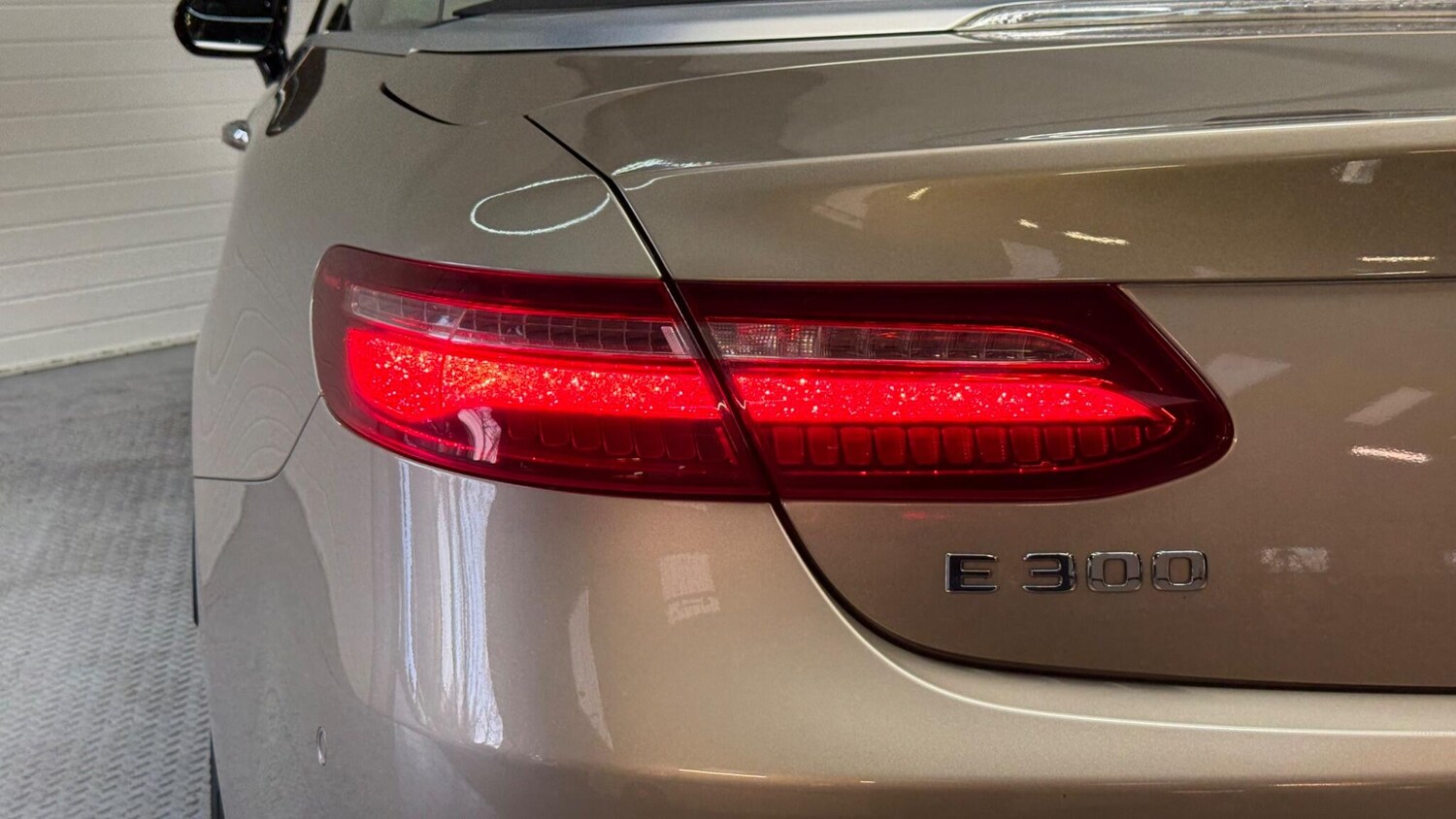 Used Mercedes-Benz E Class for sale - 77657529: Photo 56