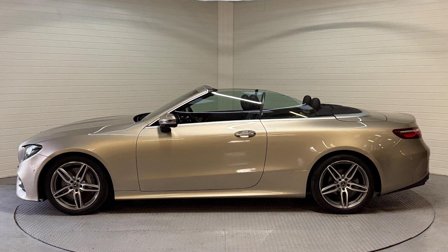 Used Mercedes-Benz E Class for sale - 77657529: Photo 7