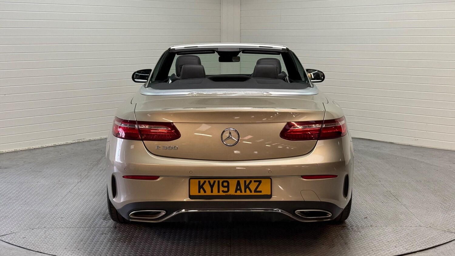 Used Mercedes-Benz E Class for sale - 77657529: Photo 9