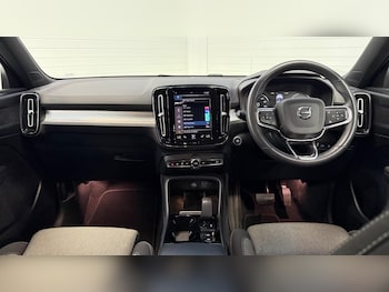 Used Volvo XC40 2023 for sale - 79324727: Photo
