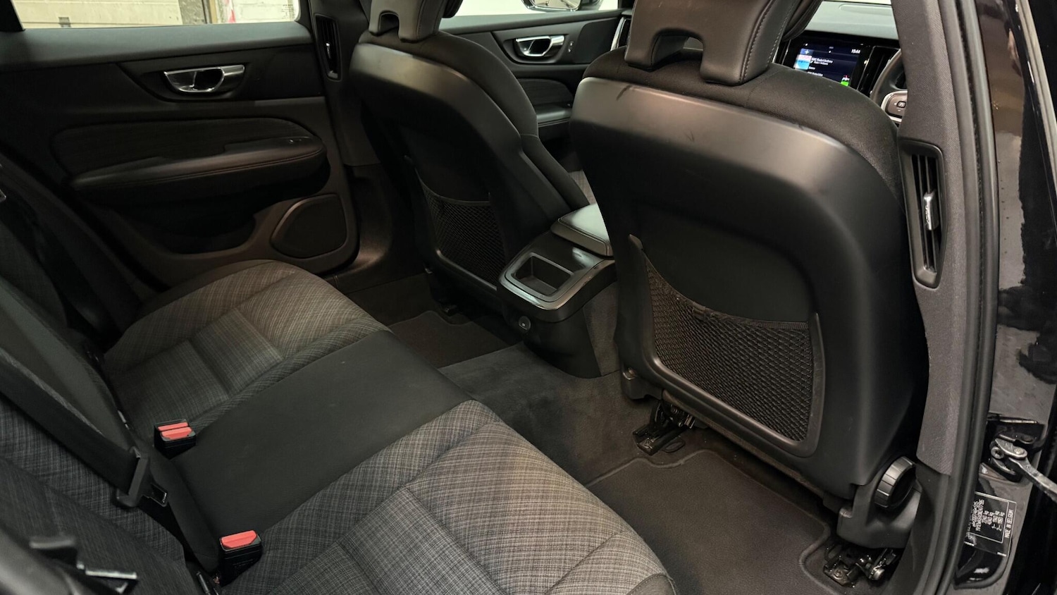 Used Volvo V60 2021 for sale - 77611466: Photo 44