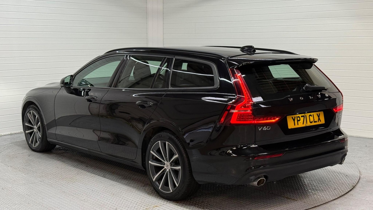 Used Volvo V60 2021 for sale - 77611466: Photo 9