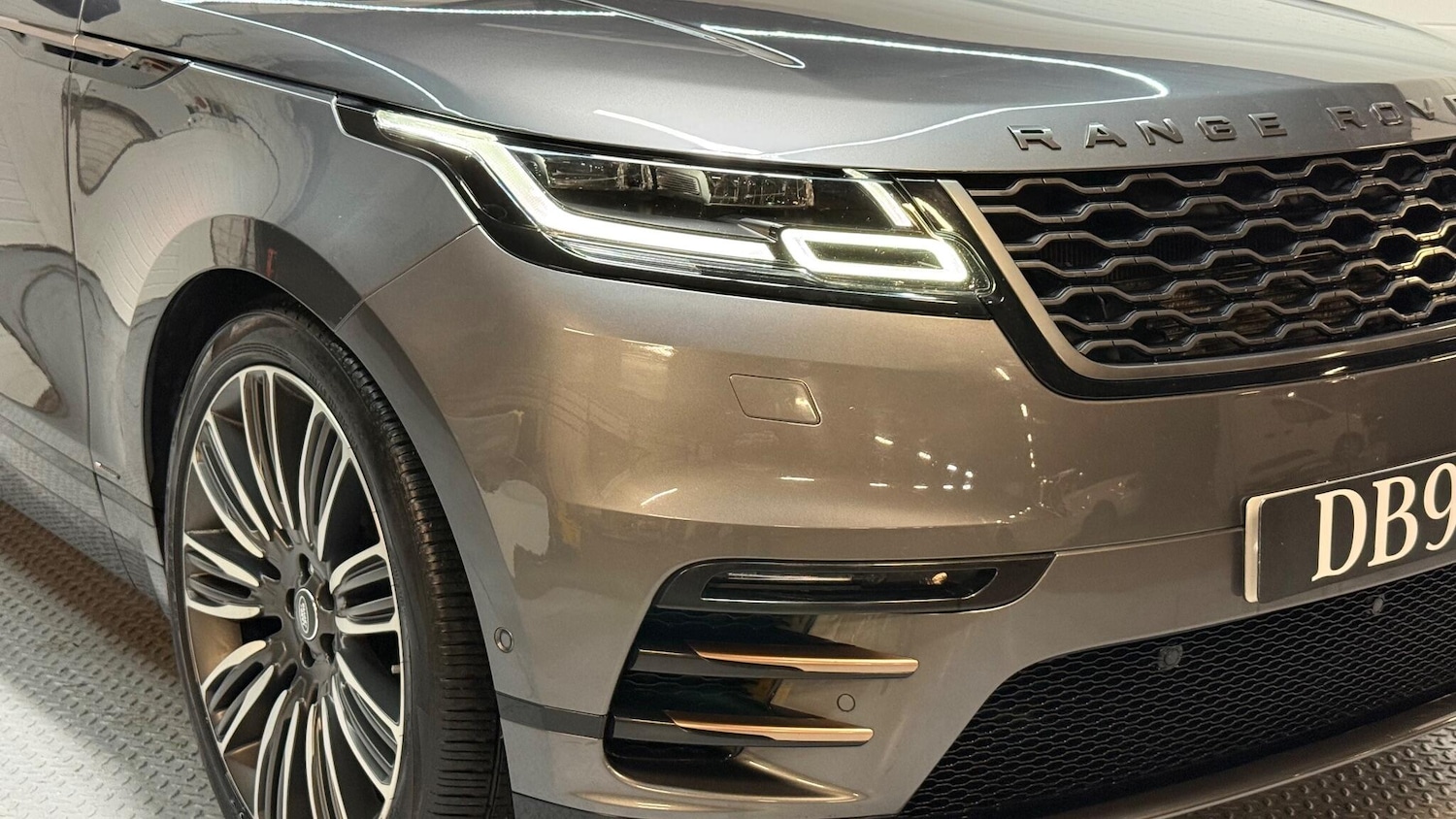 Used Land Rover Range Rover Velar 2019 for sale - 76989109: Photo 12