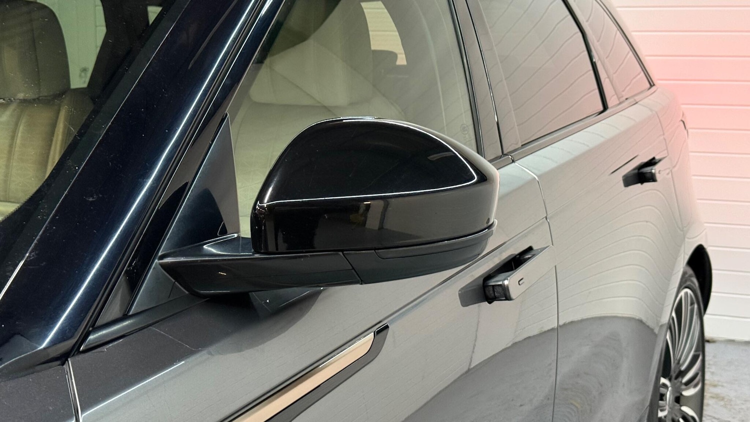 Used Land Rover Range Rover Velar 2019 for sale - 76989109: Photo 15