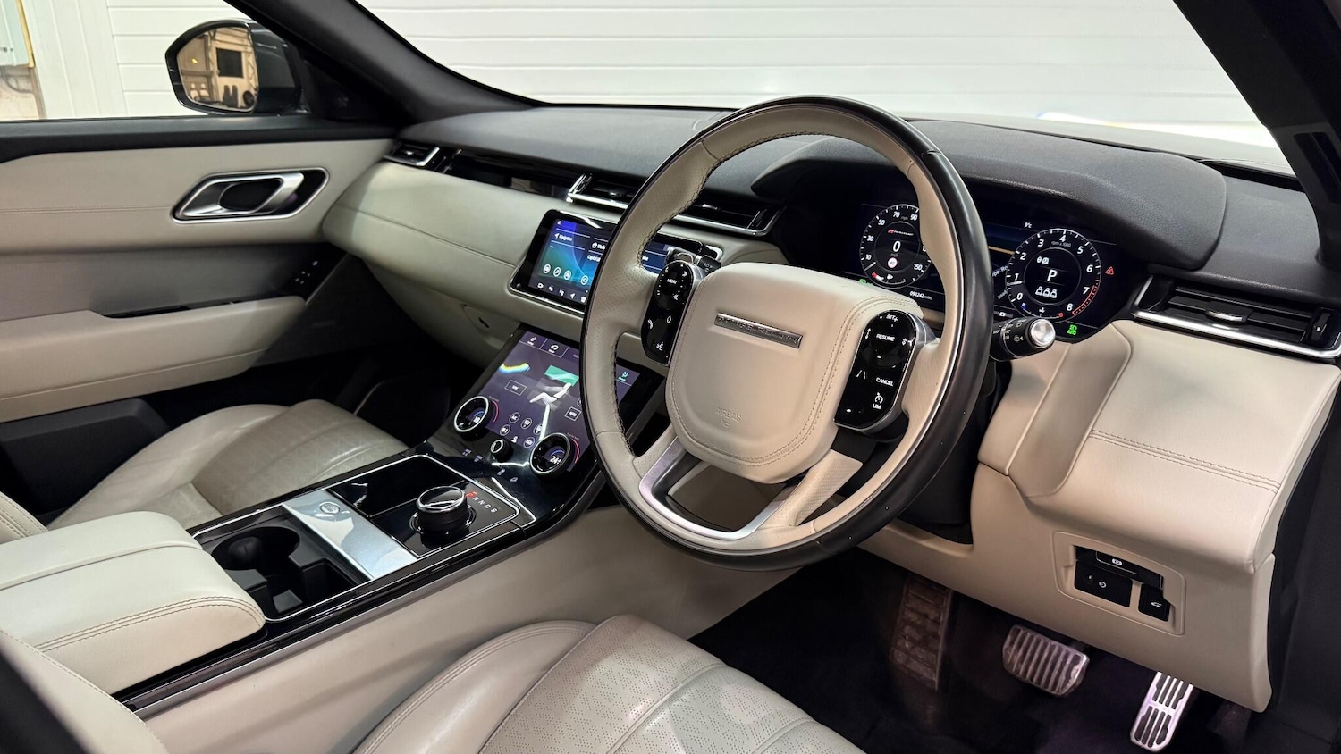 Used Land Rover Range Rover Velar 2019 for sale - 76989109: Photo 22