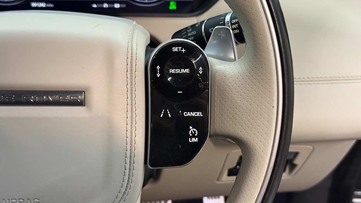 Used Land Rover Range Rover Velar 2019 for sale - 76989109: Photo 36