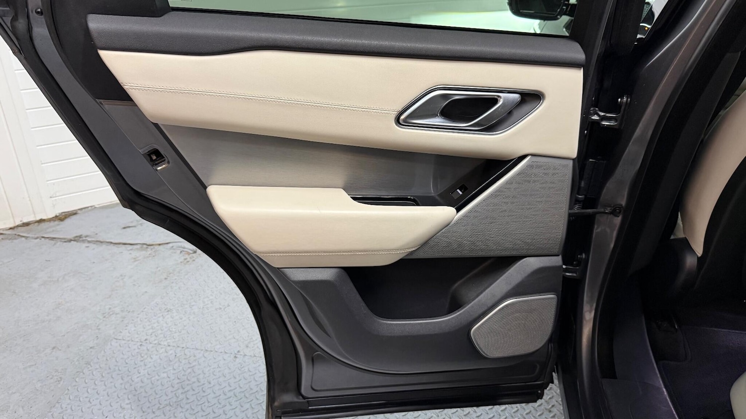 Used Land Rover Range Rover Velar 2019 for sale - 76989109: Photo 49