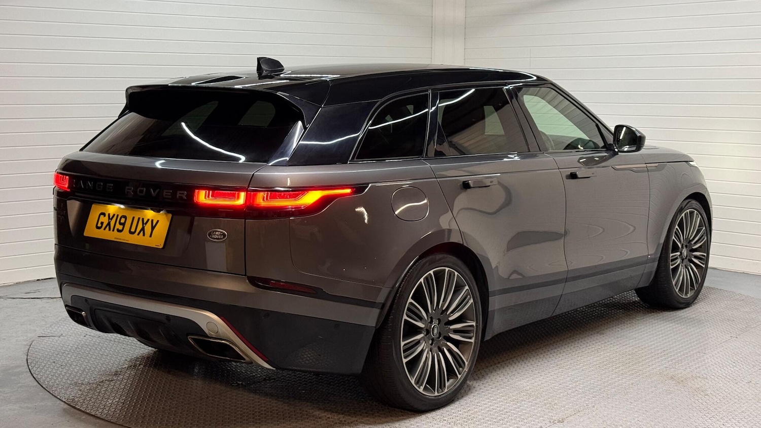 Used Land Rover Range Rover Velar 2019 for sale - 76989109: Photo 9
