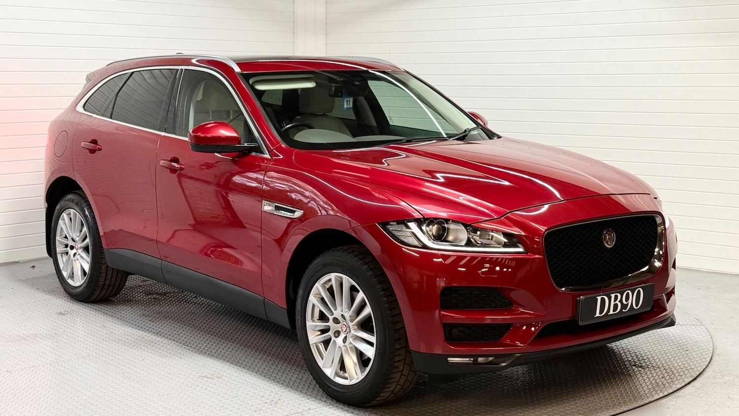 Used Jaguar F-Pace 2018 for sale - 76370353: Photo 1
