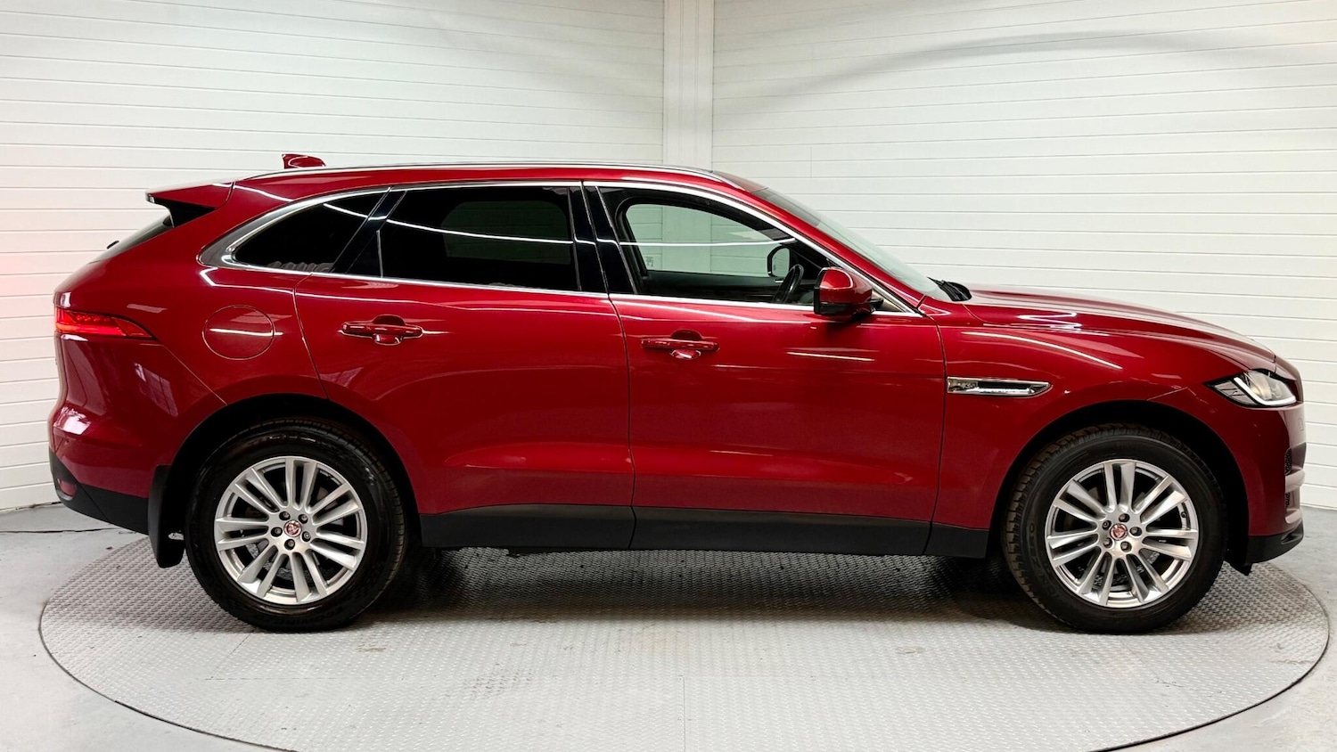Used Jaguar F-Pace 2018 for sale - 76370353: Photo 16
