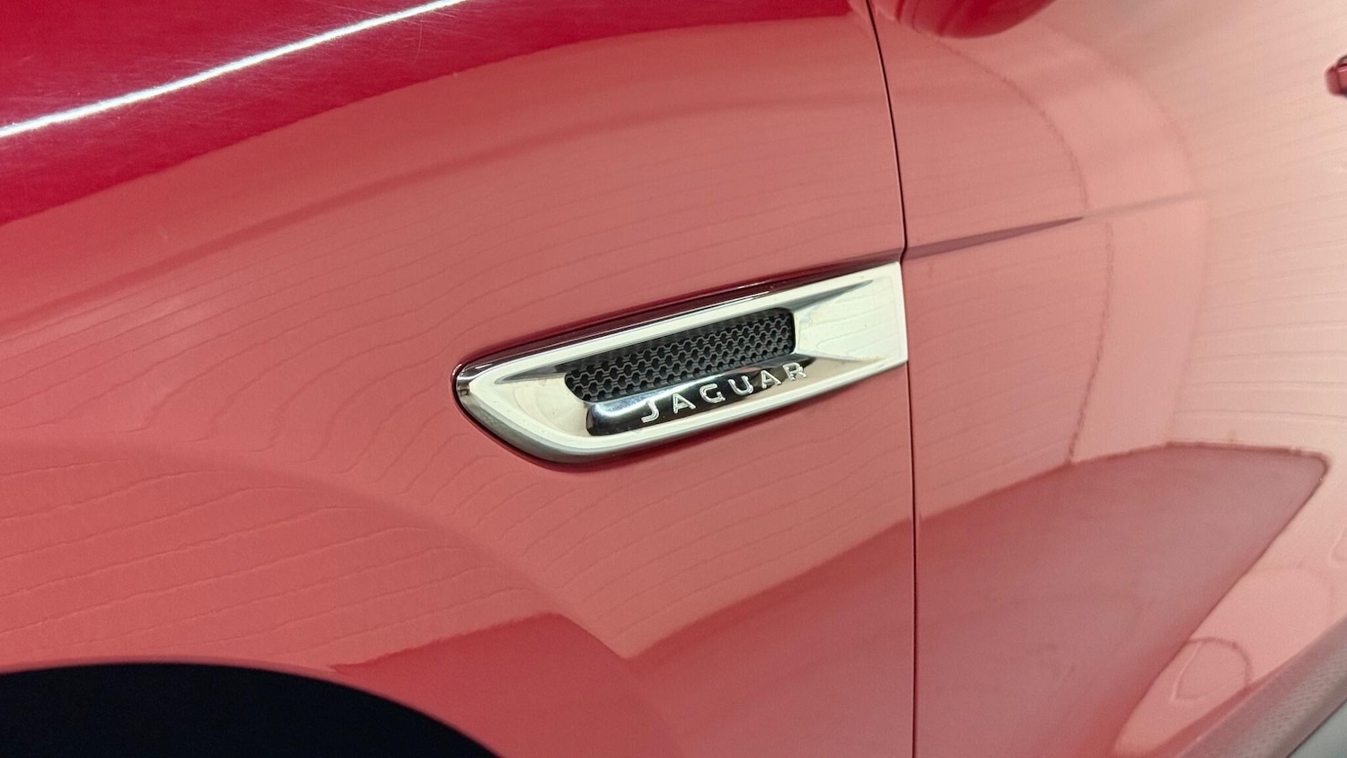 Used Jaguar F-Pace 2018 for sale - 76370353: Photo 17