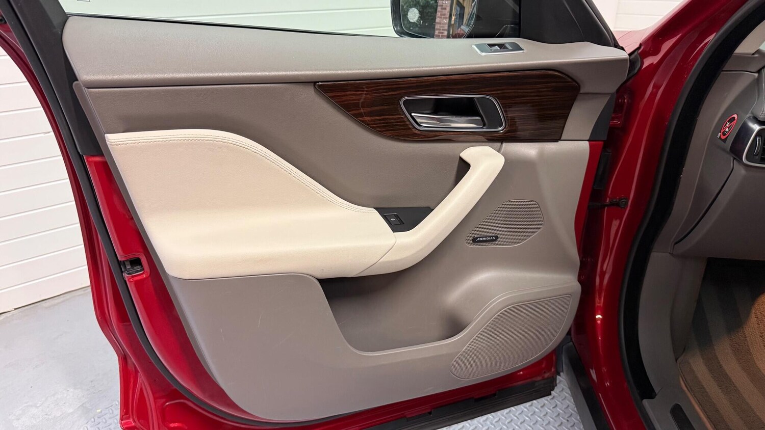 Used Jaguar F-Pace 2018 for sale - 76370353: Photo 54