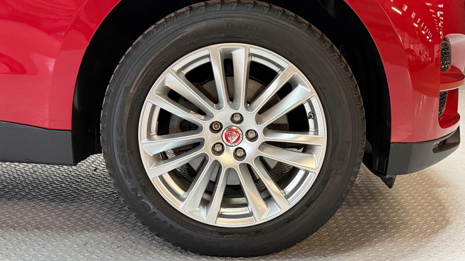 Used Jaguar F-Pace 2018 for sale - 76370353: Photo 60
