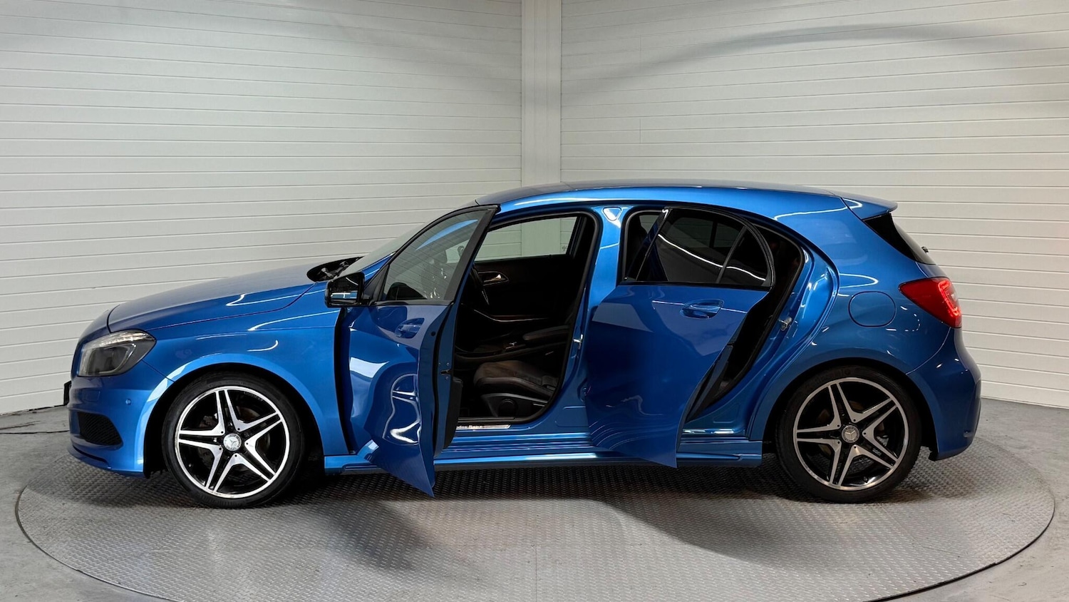 Used Mercedes-Benz A-Class 2014 for sale - 76608216: Photo 10