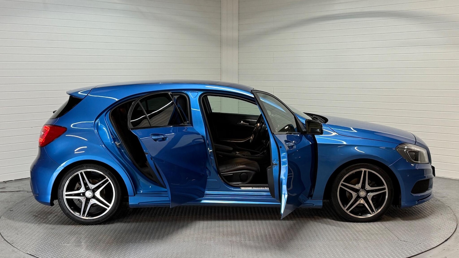 Used Mercedes-Benz A-Class 2014 for sale - 76608216: Photo 11