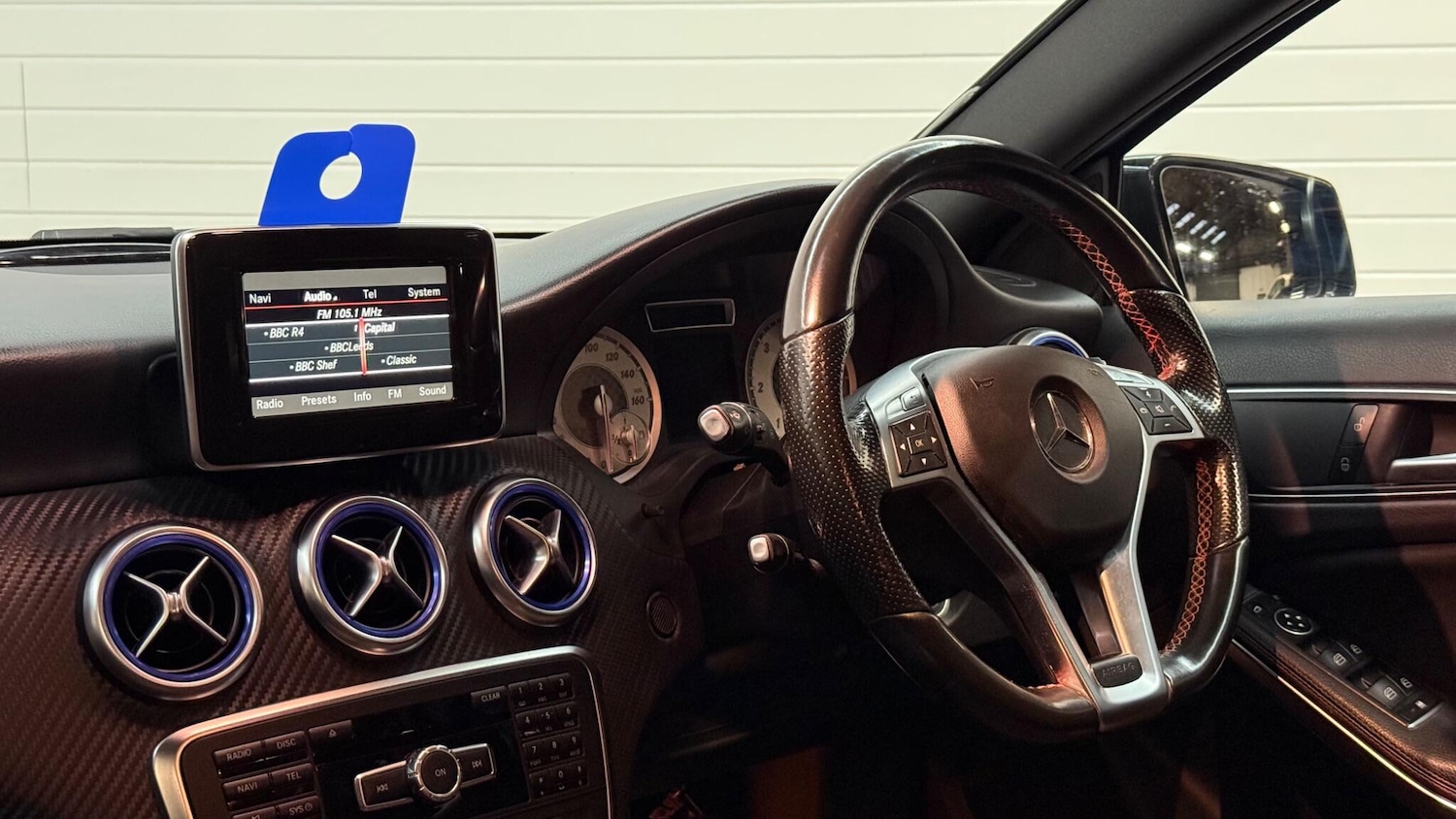 Used Mercedes-Benz A-Class 2014 for sale - 76608216: Photo 2