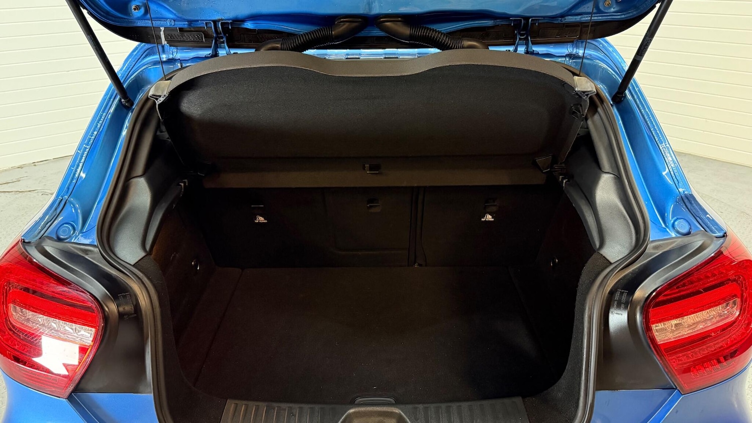 Used Mercedes-Benz A-Class 2014 for sale - 76608216: Photo 44