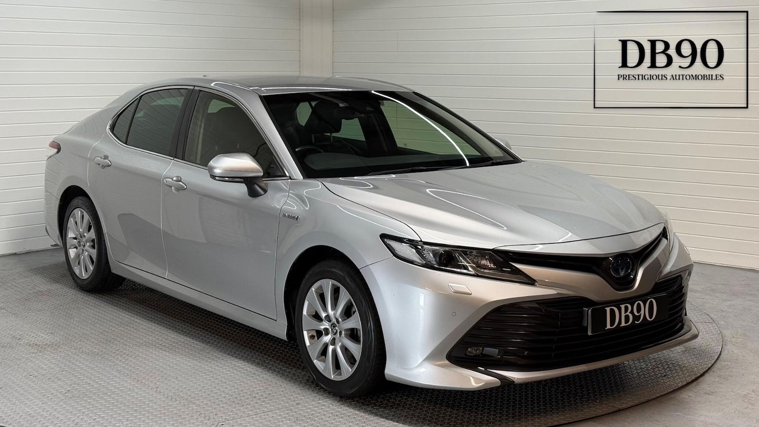 Used Toyota Camry 2021 for sale - 76964510: Photo 1