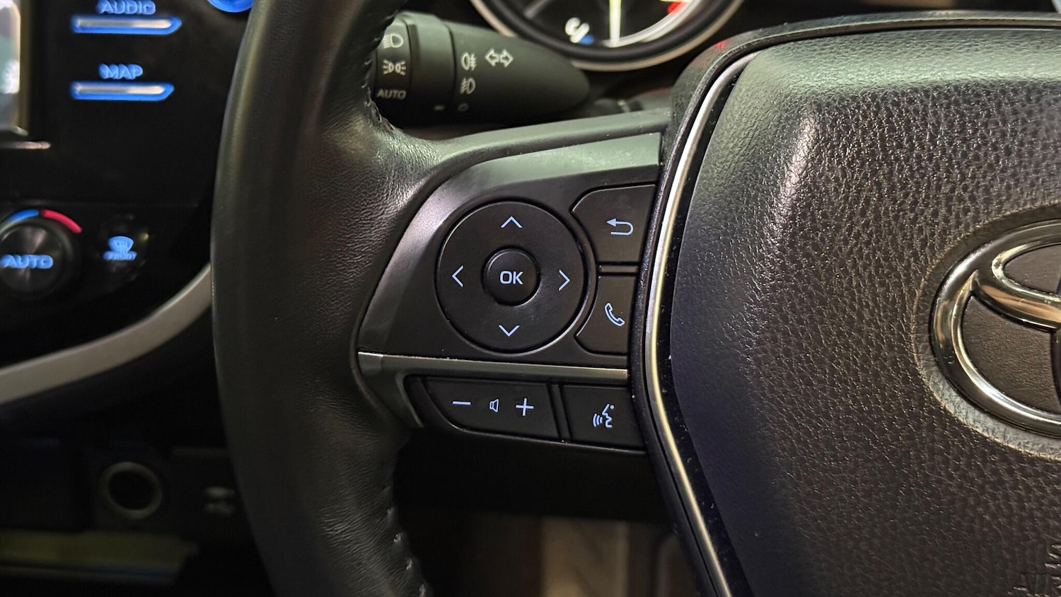 Used Toyota Camry 2021 for sale - 76964510: Photo 29