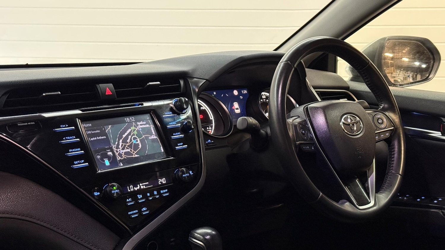 Used Toyota Camry 2021 for sale - 76964510: Photo 42