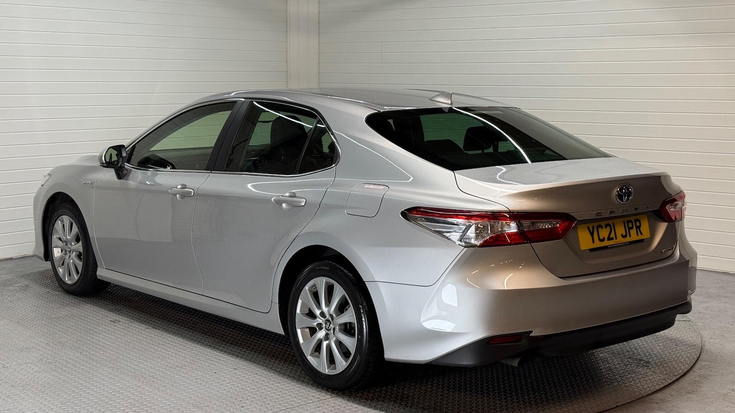 Used Toyota Camry 2021 for sale - 76964510: Photo 8